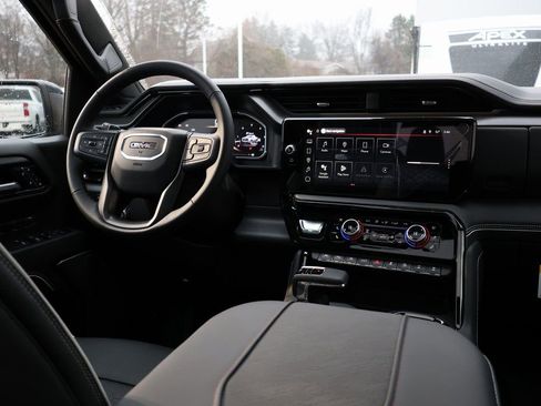 New 2026 GMC Sierra 1500 AT4X w/ AT4X AEV Edition AWD/4WD image 32