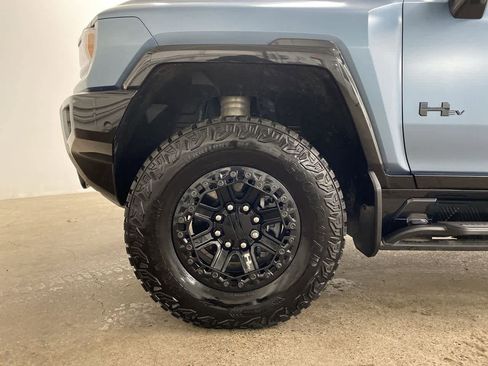 Used 2024 GMC Hummer EV 3X w/ Omega Edition image 11