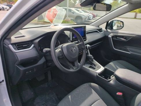 Used 2024 Toyota RAV4 XLE FWD image 13