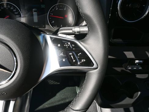 Used 2025 Mercedes-Benz Sprinter 2500 image 11