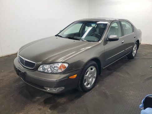 Used 2001 INFINITI I30 image 1