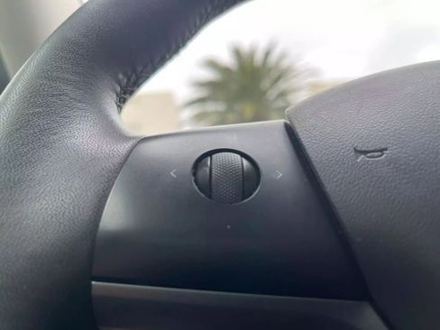 Used 2022 Tesla Model 3 Long Range image 30