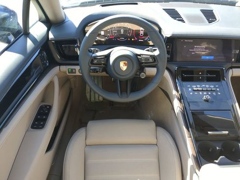 New 2026 Porsche Panamera image 21