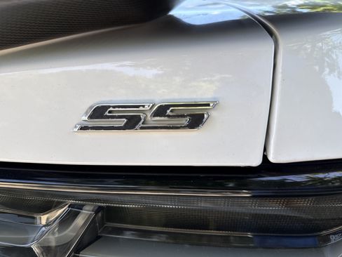Used 2015 Chevrolet Camaro SS w/ Rear Vision Package RWD image 15