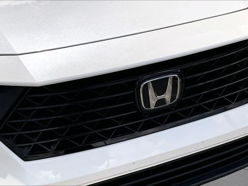 Used 2023 Honda Accord LX image 30