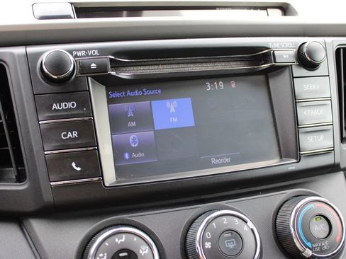 Used 2018 Toyota RAV4 LE w/ All Weather Liner Package FWD image 16