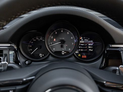 New 2026 Porsche Macan S AWD/4WD image 17