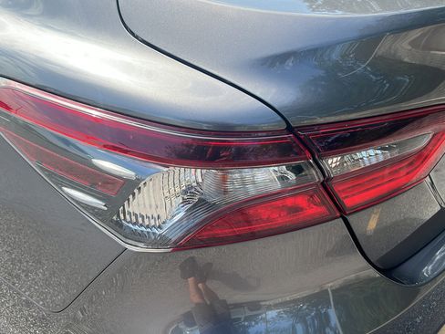 Used 2021 Toyota Camry LE FWD image 13
