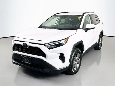 Certified 2025 Toyota RAV4 XLE image 4