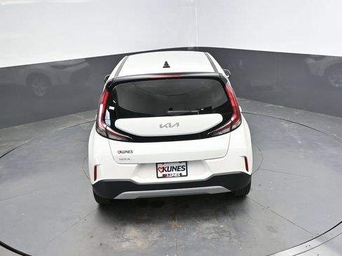 Used 2025 Kia Soul LX w/ LX Technology Package FWD image 28