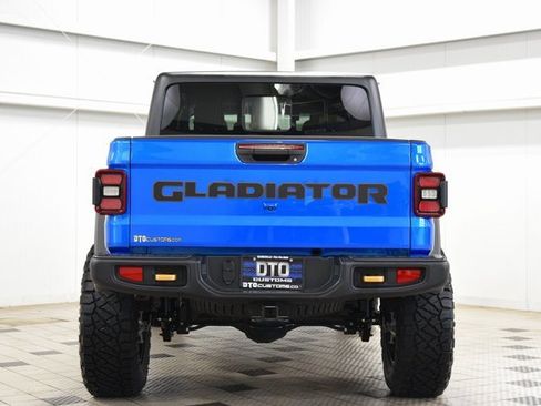 Used 2024 Jeep Gladiator Rubicon w/ Convenience Group image 6