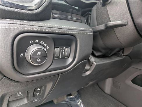 Used 2025 RAM 1500 Limited w/ Trailer Tow Group image 16