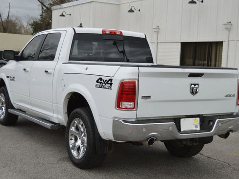 Used 2017 RAM 1500 Laramie w/ Convenience Group image 4