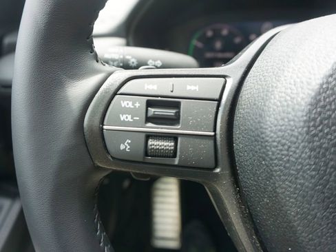 Used 2025 Honda Accord Sport image 7