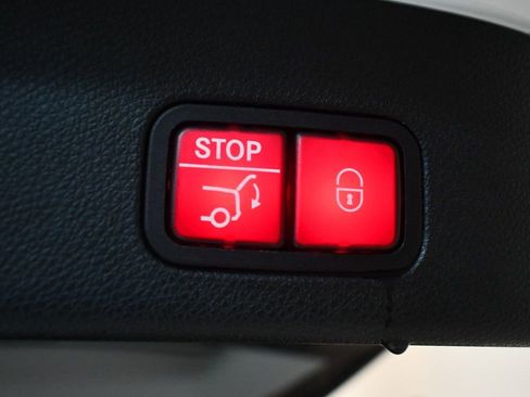 Used 2014 Mercedes-Benz GL 450 4MATIC image 81