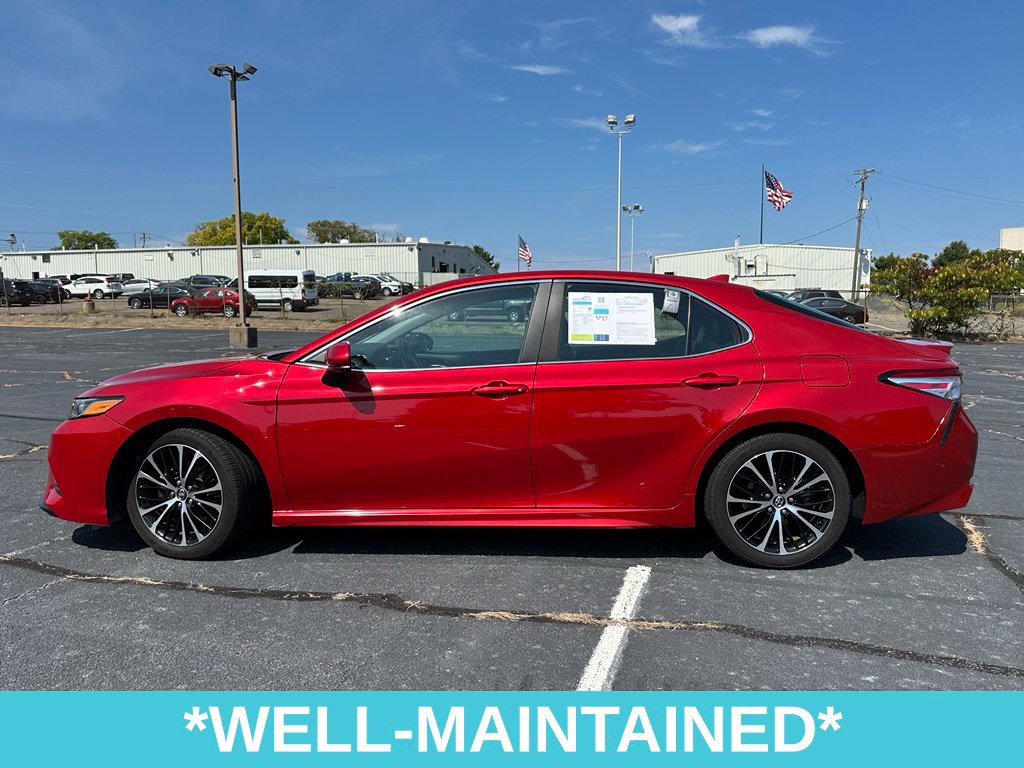 Used 2020 Toyota Camry SE FWD image 4