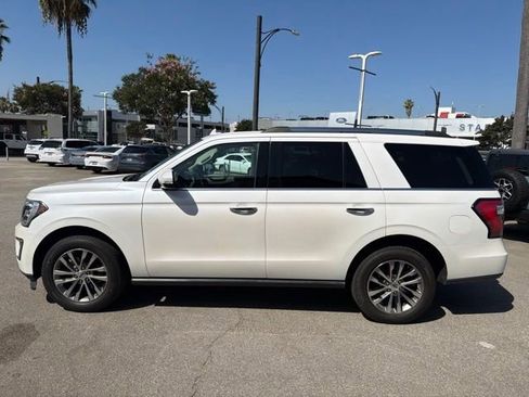 Used 2018 Ford Expedition Limited w/ Equipment Group 301A RWD image 4