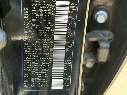 Used 2024 Toyota Corolla LE FWD image 22