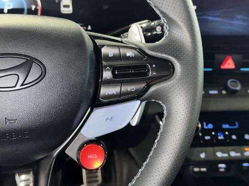 Used 2025 Hyundai Elantra N image 31