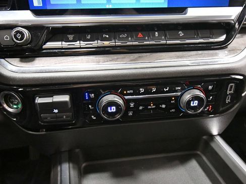 Used 2024 Chevrolet Silverado 2500 LTZ w/ LTZ Plus Package AWD/4WD image 26