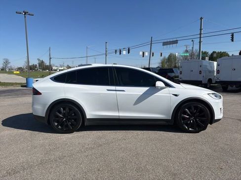 Used 2018 Tesla Model X 100D image 5