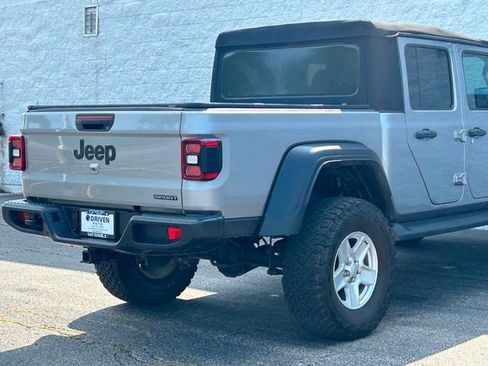 Used 2020 Jeep Gladiator Sport w/ Quick Order Package 24S image 11