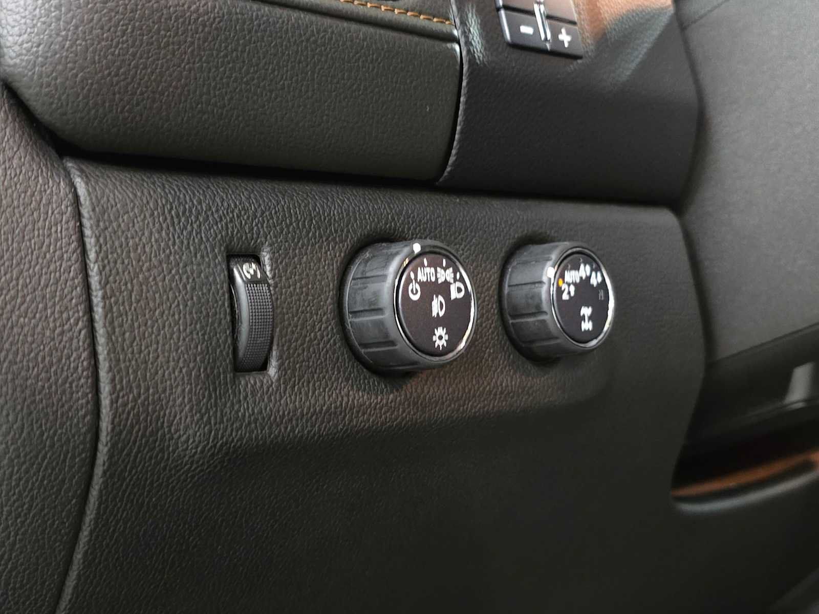 Used 2022 GMC Canyon AT4 w/ Trailering Package AWD/4WD image 22