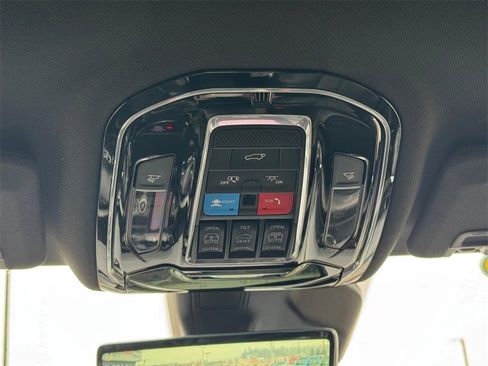 Used 2022 Jeep Grand Cherokee L Overland w/ Advanced Protech Group III image 22