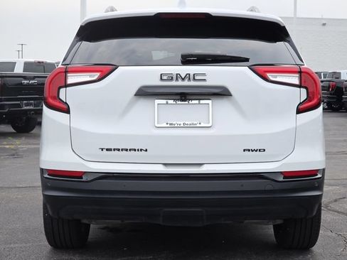 Used 2023 GMC Terrain SLT w/ Tech Package AWD/4WD image 17