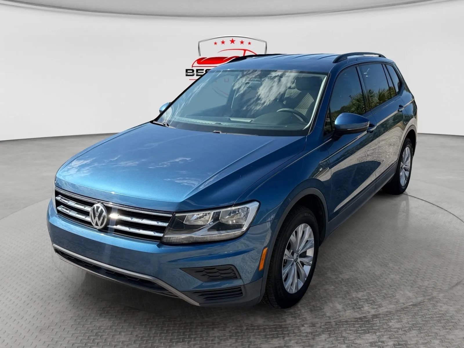 Used 2019 Volkswagen Tiguan S FWD image 1