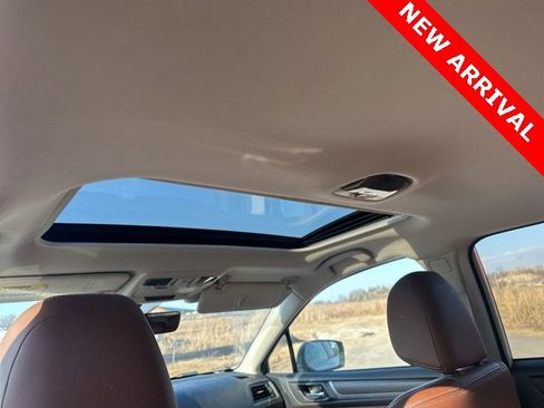 Used 2017 Subaru Outback 3.6R Touring w/ Popular Package #5A image 16