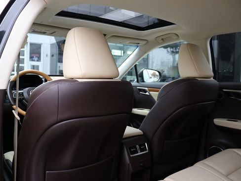 Used 2017 Lexus RX 350 FWD w/ Premium Package image 37