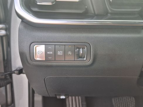 Used 2026 GMC Terrain Elevation w/ Elevation Premium Package FWD image 28