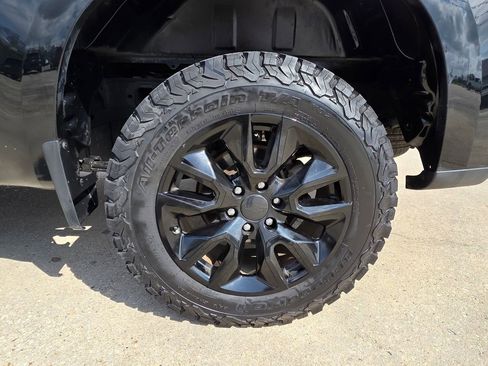 Used 2022 Chevrolet Silverado 1500 Custom image 21