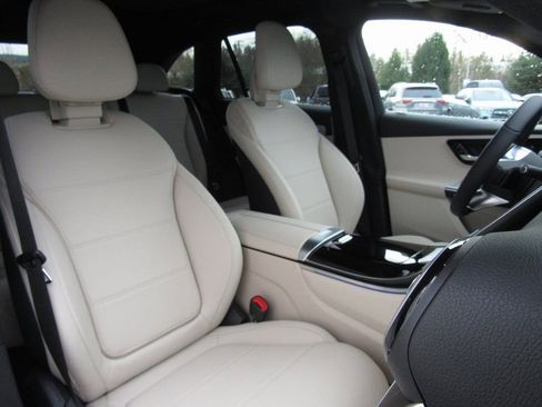 New 2026 Mercedes-Benz GLC 300 4MATIC image 19