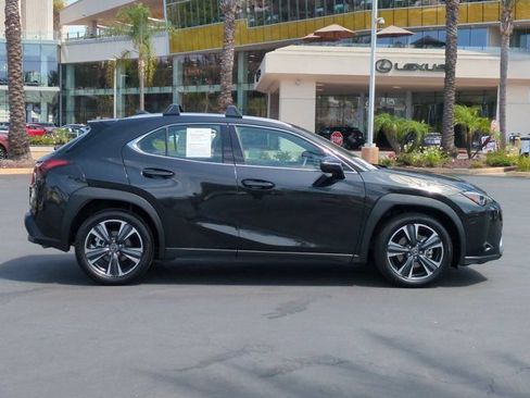 Used 2025 Lexus UX 300h FWD w/ Accessory Package (Z2) image 4