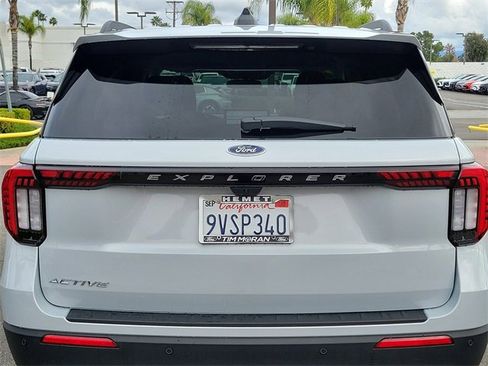 Used 2025 Ford Explorer Active image 27