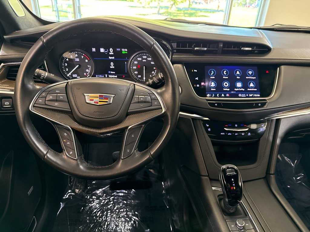 Used 2022 Cadillac XT5 Premium Luxury w/ Platinum Package AWD/4WD image 19