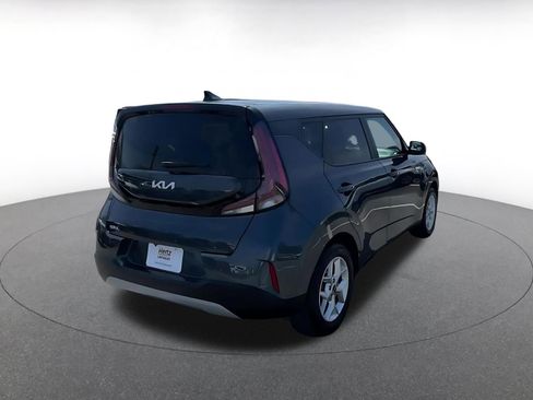 Used 2025 Kia Soul LX w/ LX Technology Package image 14