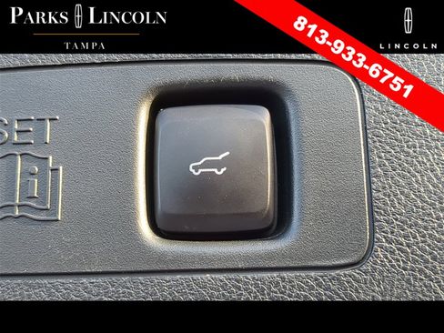 Used 2020 Lincoln Corsair Reserve w/ Equipment Group 201A image 9