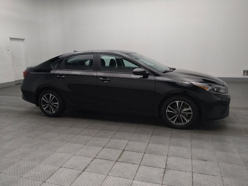 Used 2024 Kia Forte LXS FWD image 11