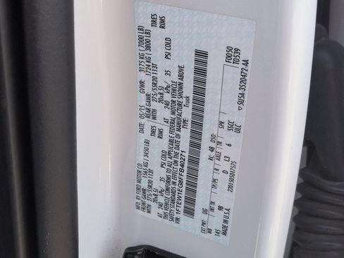 Used 2015 Ford F150 Platinum w/ Equipment Group 701A Luxury image 44