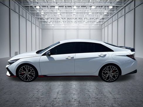 Used 2022 Hyundai Elantra N FWD image 2