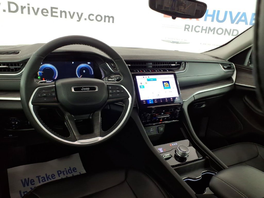 Used 2023 Jeep Grand Cherokee Limited AWD/4WD image 10