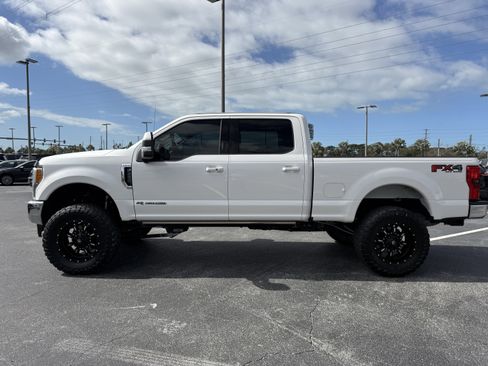 Used 2017 Ford F250 Lariat w/ Lariat Ultimate Package image 5