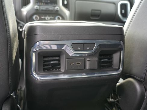 Used 2021 Chevrolet Silverado 1500 LTZ AWD/4WD image 28