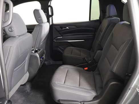 Used 2026 Chevrolet Traverse LT w/ Driver Confidence Package image 35