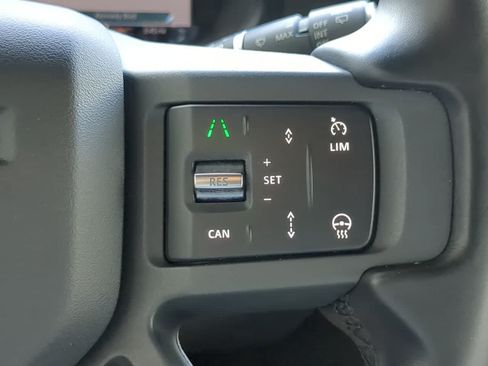 Certified 2023 Land Rover Defender 110 X-Dynamic SE AWD/4WD image 26