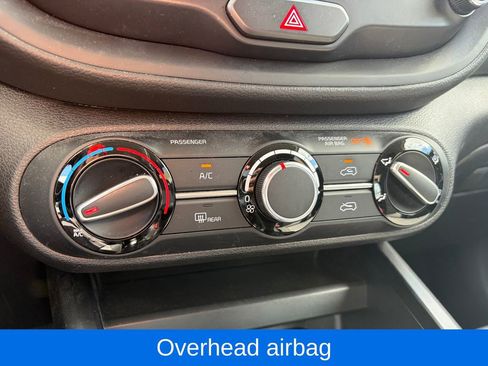 Used 2023 Kia Soul LX w/ LX Technology Package image 22