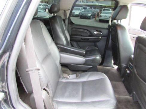 Used 2009 Cadillac Escalade 2WD image 24